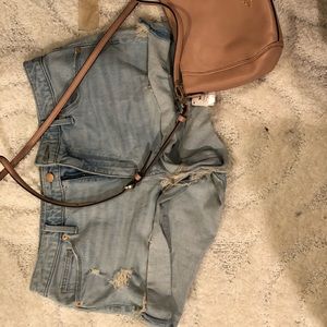 FRINGE JEAN SHORTS 🍒 N E W